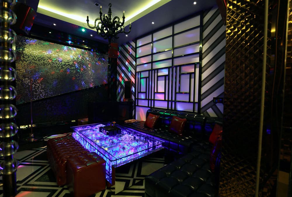 강남 퍼펙트 가라오케 인테리어 003
